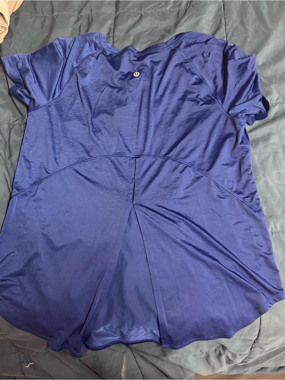 Lululemon open up tie back t - Picture 3 of 4